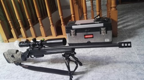 Un amigo vende ese visor en perfecto estado. 
Incluye las anillas que se ven en la foto (no incluyen ni 02