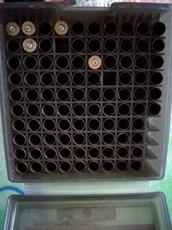 Vendo vainas del 9 largo.
Son las de la fotografía. Se entregan con las cajas de plastico que se ve en 00