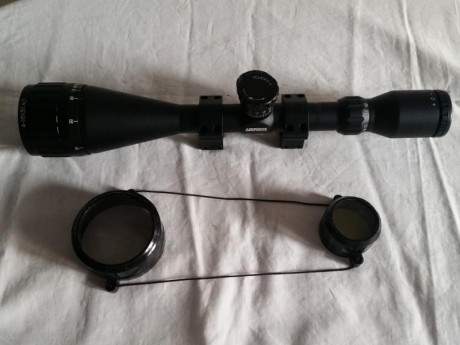 Casi sin uso, en su caja original y con su manual.
Con las anillas que se ve en la foto.

Visor AIRFORCE 01