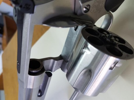 Un amigo, peleado con la informática, me encarga que ponga a la venta un arma dificil de conseguir, es 10