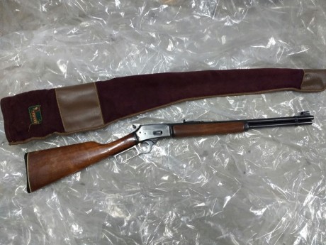 Me piden que ponga este anuncio.

Es un Marlin en calibre 44mag con algun roce en maderas y metal tipico 01
