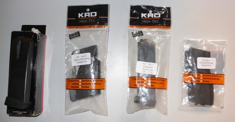 Se venden dos cachas y dos cargadores para pistola browning, están en Zaragoza el precio para el lote 00