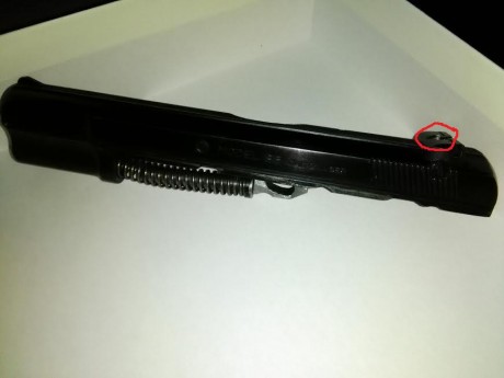 Hola amigos! ya que se muestran tantas armas buenas creo que a los propietarios de una cz 75 se nos tendría 40