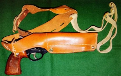 Se vende juego de fundas para revólveres de seis pulgadas.
Sobaquera Americana de fleje 75 euros y se 01