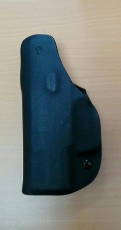 En venta funda kydex negro, grosor 2,5mm. Para pistola Walther PPS. Traída de USA, a estrenar. Muy ligera, 01