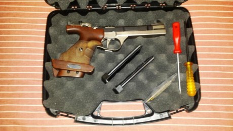 Vendo pistola cal. 22 Feinwerkbau AW 93.
Pistola de alta competición, máximas prestaciones e insuperable 112