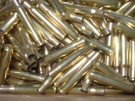 Hola,

Vendo 112 vainas marca Geco del calibre .30-06 con 1 tiro y pasadas por Tumbler.

 28 euros más 00