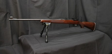 VENDIDO - Borrar el hilo. 

Vendo rifle Luger L99 calibre 30-06
- Longitud: 111 cm.
- Peso: 3.3 Kg.
- 02