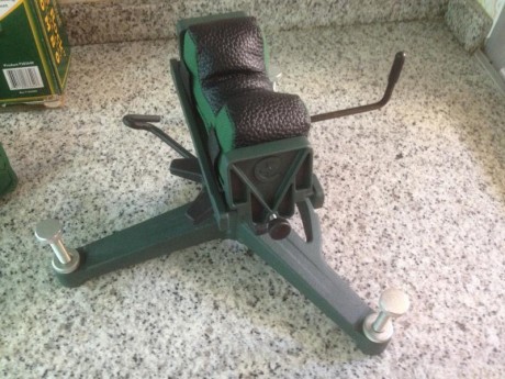 vendida torreta CALDWELL ROCK COMBO

De estreno, sólo usada dos veces. Con caja original 10