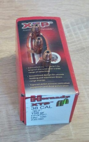 Buenas, vendo todos los accesorios que tengo de recarga. Hay maquina, dies y puntas. Estan tal y como 41