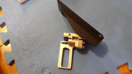 vendo carrillera grunig elmiguer.es la que se puede levantar para dejar pasar el  cerrojo precio 250 euros. 00