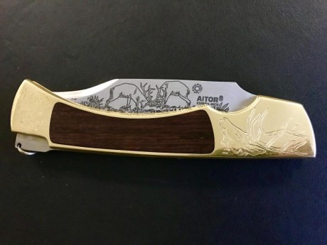 Navajas Aitor (Ermua) para coleccion, caza o montería. Dificiles de encontrar pues llevan muchos años 10