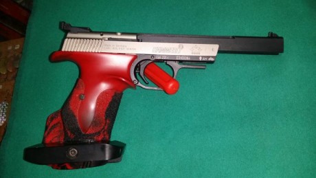 Vendo pistola Hammerli X esse sport prácticamente nueva, no ha tirado más de dos cajas de munición esta 01