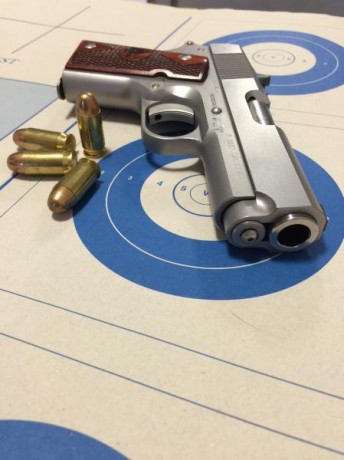 Buenas a todos,

Vendo esta pistola única y exclusiva, una Detonics modelo Combat Master en calibre .45 01