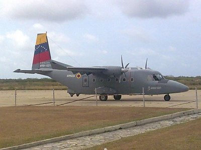 Indagando por ahí he encontrado información e imágenes de aviones españoles sirviendo en destinos poco 150