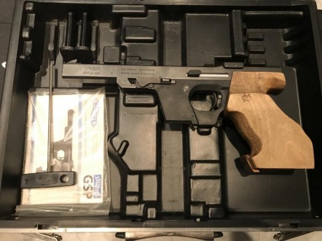 Buenos días:

Vendida Walther GSP del calibre 22 lr. Poco se puede decir de este famosísimo modelo de 02