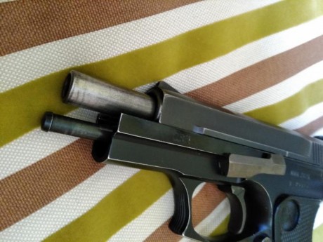 Por dejar tiro vendo todas mis BuckMark calibre .22lr con estuche original y empuñadura original así como 91