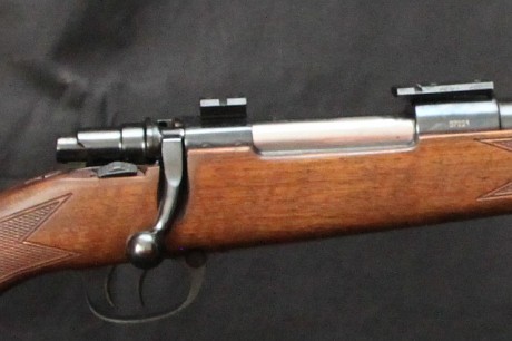 VENDIDO - Borrar el hilo. 

Vendo rifle Luger L99 calibre 30-06
- Longitud: 111 cm.
- Peso: 3.3 Kg.
- 61