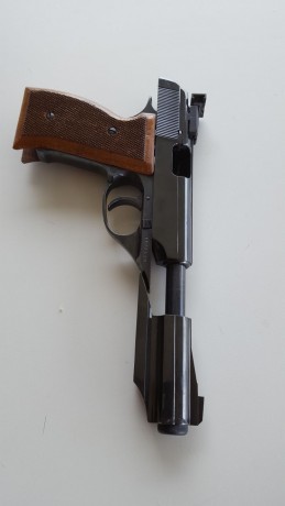 Un compañero vende esta astra constable
Esta en coruña si se recoje en mano se descuenta el porte
La pistola 11