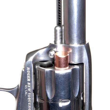 Buenas tardes.

Tengo una pregunta sobre el diámetro de las recamaras de los cilindros de un revolver 70