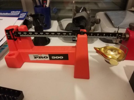 Hola compañeros vendo bascula Lyman PRO 500 nueva en su caja por dejar él mundo de la recarga pido 60 00