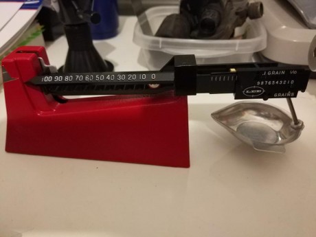 Hola compañeros vendo esta bascula Lee nueva en su caja por dejar él mundo de la recarga pido 35 € 
Gracias 00