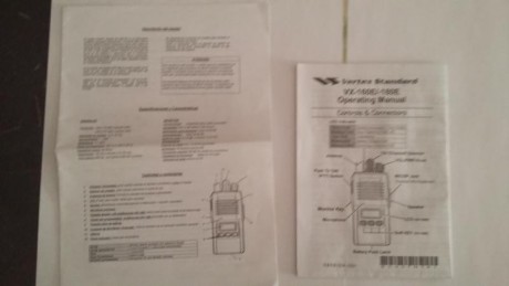 VENDO EMISORA VERTEX 160E/180E

Nueva, 8 canales, con cargador, antena y  auricular con  microfono
Su 00