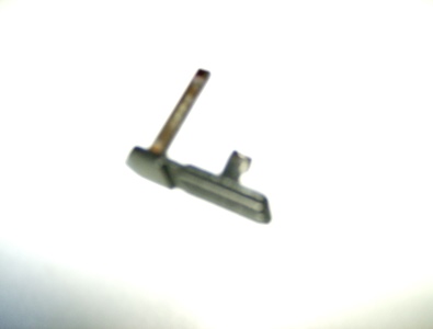 Buenos días.

 Busco Retenida de Corredera para la pistola CZ 75 P-07 DUTY.
 
Adjunto fotografía de la 00