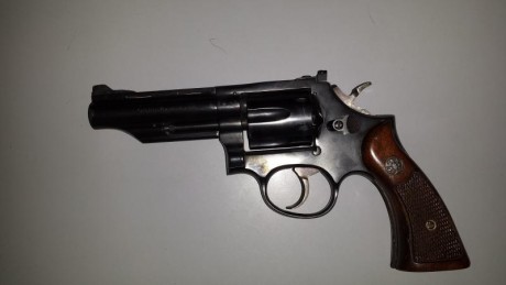 Buenas vendo mi revolver llama 4 pulgadas por 95 euros con funda y cartuchera se encuentra en manresa 02