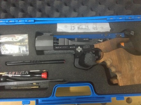 Vendida -------------------  Match Guns, Calibre 22, prácticamente nueva, poco uso, soy el segundo dueño 02