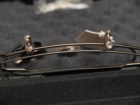 Vendo gafas KNOBLOCK Carabina. Un año. Buen estado. Un tornillo de repuesto.
Caja original. 00