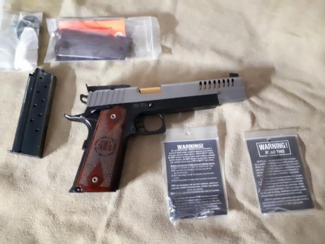 VENDIDA-VENDIDA-VENDIDA



Vendo esta pistola , comprada nueva , una STI cromada de 6 pulgadas con todos 10