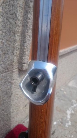 Hola,busco una anilla para correa de tiro,la anilla creo que es de enganche rapido de las que tienen un 00