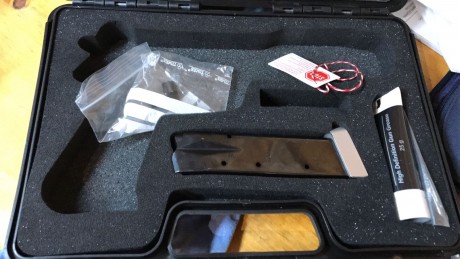 VENDIDA

Un amigo quiere vender su sig sauer,PRIMER PROPIETARIO.
están en la provincia de Alicante,donde 11
