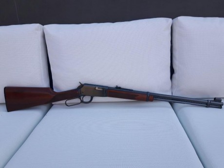 Vendo lote de 2rifles: 1) Santa Bárbara mod. Luxe, 7 mmRM, estado muy bueno, madera al aceite, cantonera 01