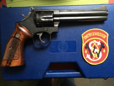   Hola chicos, como veo que falta un sub-foro de esta marca (lo hay de Glock, de 1911's, de Revólveres, 12