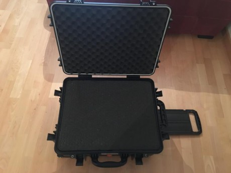 Hola a todos , vendo esta maleta vanguard completamente nueva, se la cambie a un amigo del club pero es 11