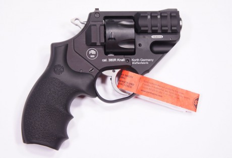 Korth....ha entrado en el mundo de las detonadoras con su ultimo revolver por 1000€. 32