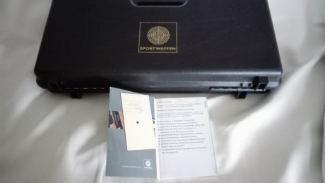 Vendo mi pistola de competicion STEYR LP10 electronica , por tener que dejar el tiro por lesion . Fue 01