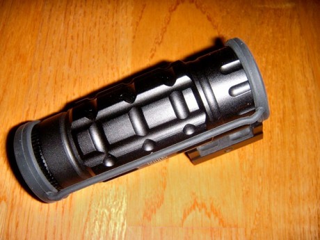 Magnificador de Leapers con 3 aumentos y corrector de dioptrías, de rápido y sencillo acople ya que basta 01