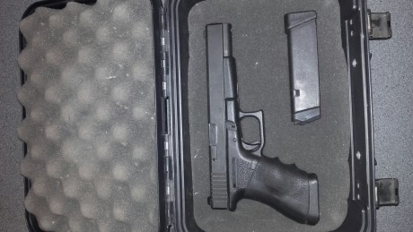 RESERVADA

  Añadir que el cañon es de seis pulgadas!!  
Compañera del club pone en venta su Glock 17 02
