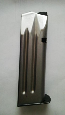 VENDO CARGADOR PARA ORDNANCE ORIGINAL CANADA CALIBRE 40 SW, COMPRADO POR ERROR DEL VENDEDOR EN ESTE FORO, 01