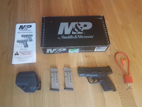 Busco pistola smith and wenson bodyguard 380 en buen estado o glock 42. 40