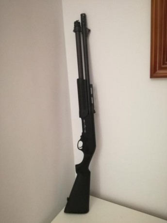 Vendo mi Stinger Tactical de corredera. Una escopeta del calibre 12.
Tiene dos culatas, la normal sintética 02