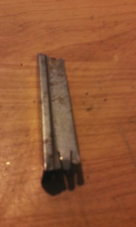 CETME L (nuevos)      20 €    
Z70B corto               15 €
Z70B largo                20 €
Peine Mosin 01
