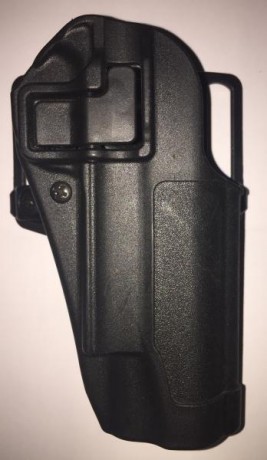 Se vende esta magnifica funda BLACKHAWK SERPA, con sistema de seguridad antihurto y presión ajustable, 00