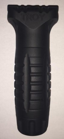 Se vende esta magnifico GRIP fabricado por TROY INDUSTRIES en aluminio aeroespacial.
El grip está totalmente 00
