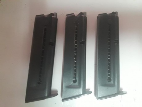 vendo 1 cargadores astra ts 22
nuevos ,casi
precio und 25 € porte incluido 00