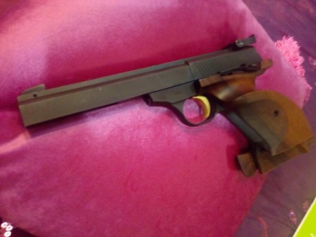 Vendo o Cambio FN International II del 22 va perfectamente estéticamente buena, muy precisa y no da problemas, 00
