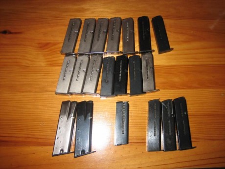 Hola. Vendo en lote 14 cargadores de Star DKL 9mmC., 210€. Se admite la compra en lote de siete cargadores.
 00